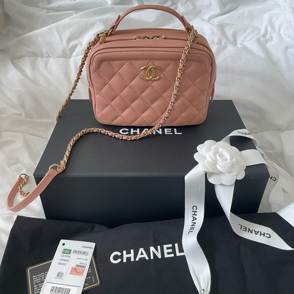 CHANEL Quilted Small Vanity Camera Bag Beige/Pink - Picture 13 of 16